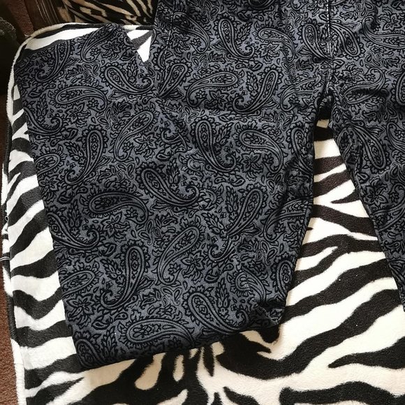 ROMAN BLACK JEANS - Picture 3 of 4